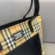 【BURBERRY 公式旗艦店】バーバリー ハンドバッグ 当日出荷 好評に付き再入荷!34*28CM 【BURBERRY 公式旗艦店】バーバリー ハンドバッグ 当日出荷 好評に付き再入荷!34*28CM