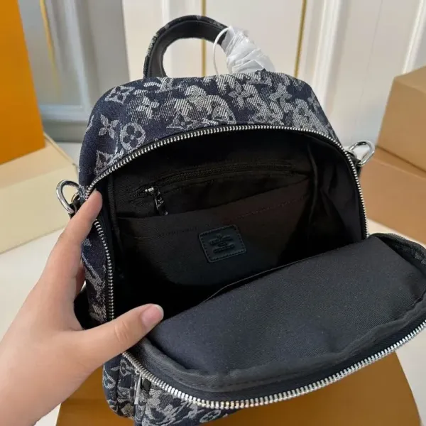 【LOUIS VUITTON 公式旗艦店】ルイヴィトン リュックサック当日出荷 好評に付き再入荷!23*31CM 1240722 【LOUIS VUITTON 公式旗艦店】ルイヴィトン リュックサック当日出荷 好評に付き再入荷!23*31CM 1240722
