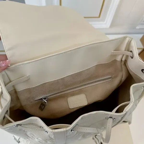 【GUCCI 公式旗艦店】グッチ リュックサック 当日出荷 好評に付き再入荷!33*40CM 240724 【GUCCI 公式旗艦店】グッチ リュックサック 当日出荷 好評に付き再入荷!33*40CM 240724