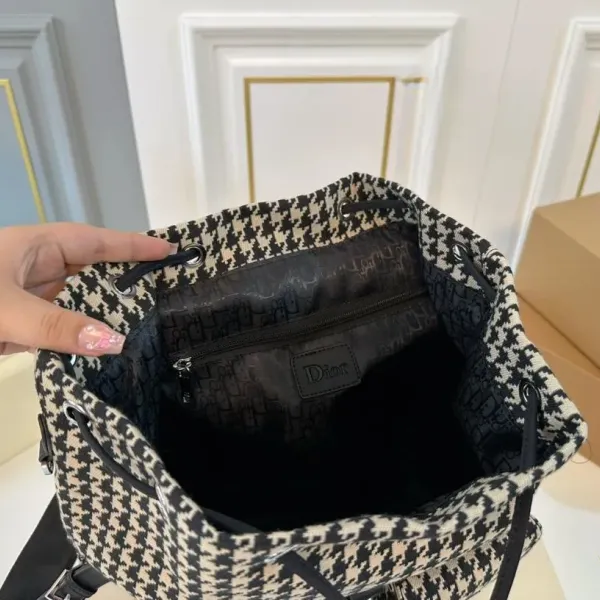 【DIOR公式旗艦店】ディオール リュックサック 当日出荷 好評に付き再入荷！30*32CM 240720