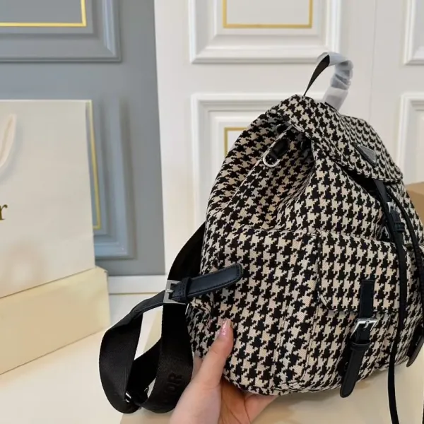 【DIOR公式旗艦店】ディオール リュックサック 当日出荷 好評に付き再入荷！30*32CM 240720