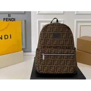 【FENDI 公式旗艦店】フェンディ リュックサック 当日出荷 好評に付き再入荷!32*37CM 240720 【FENDI 公式旗艦店】フェンディ リュックサック 当日出荷 好評に付き再入荷!32*37CM 240720