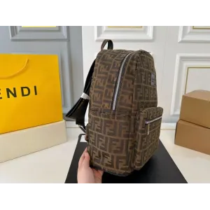【FENDI 公式旗艦店】フェンディ リュックサック 当日出荷 好評に付き再入荷!32*37CM 240720 【FENDI 公式旗艦店】フェンディ リュックサック 当日出荷 好評に付き再入荷!32*37CM 240720