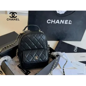 【CHANEL 公式旗艦店】シャネル リュックサック 当日出荷 好評に付き再入荷！13*19CM  240723