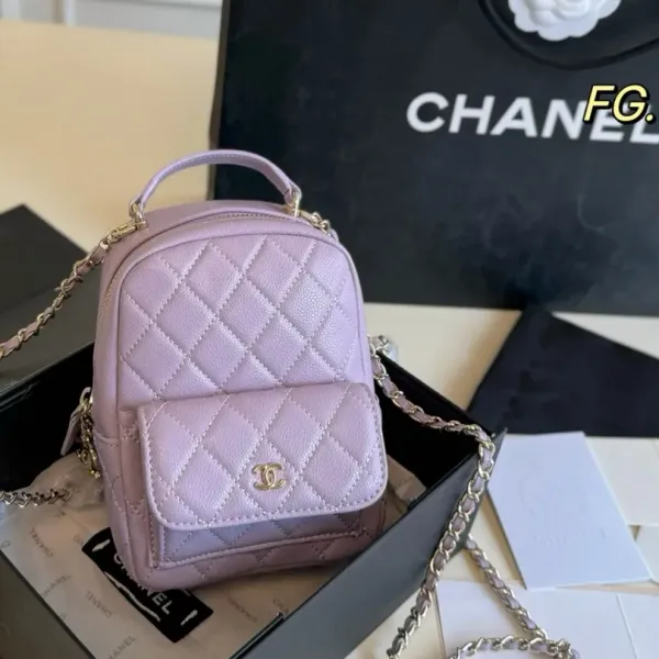【CHANEL 公式旗艦店】シャネル リュックサック 当日出荷 好評に付き再入荷！13*19CM  240723