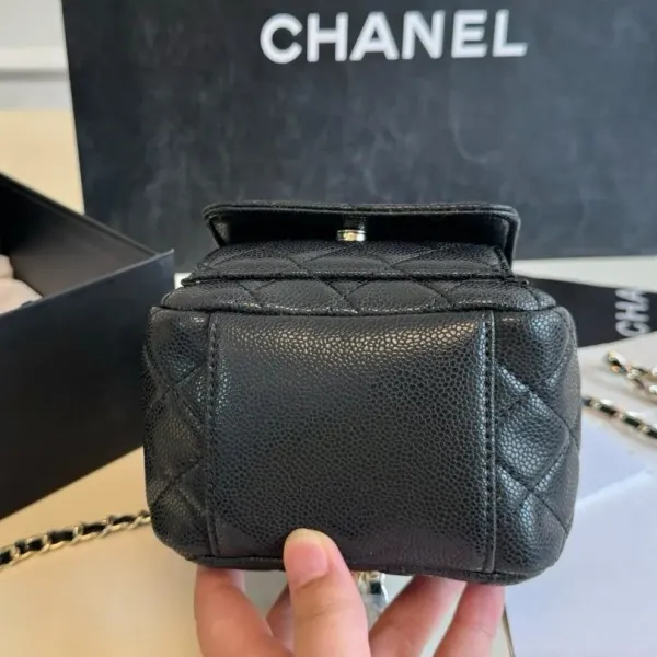 【CHANEL 公式旗艦店】シャネル リュックサック 当日出荷 好評に付き再入荷！13*19CM  240723