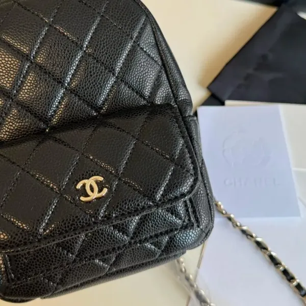 【CHANEL 公式旗艦店】シャネル リュックサック 当日出荷 好評に付き再入荷！13*19CM  240723