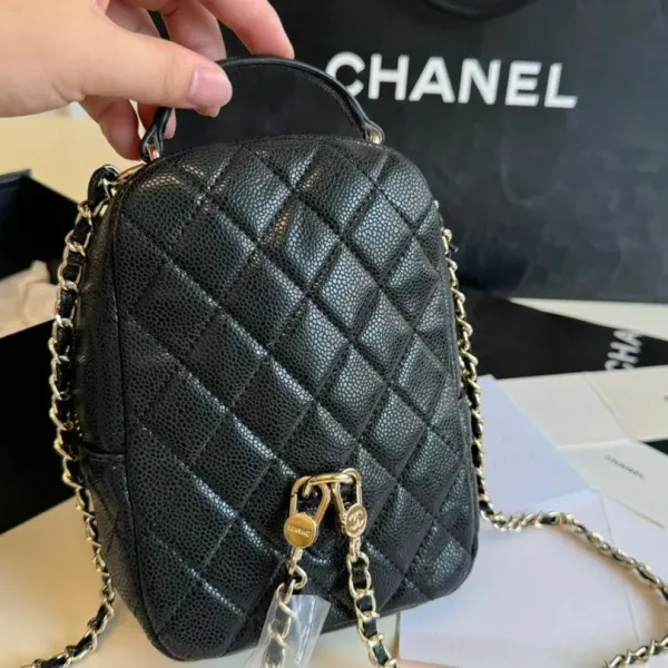 【CHANEL 公式旗艦店】シャネル リュックサック 当日出荷 好評に付き再入荷！13*19CM  240723
