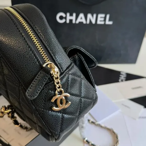 【CHANEL 公式旗艦店】シャネル リュックサック 当日出荷 好評に付き再入荷！13*19CM  240723