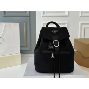 【PRADA 公式 旗艦店】プラダ リュックサック当日出荷 好評に付き再入荷!27*30CM 240719 【PRADA 公式 旗艦店】プラダ リュックサック当日出荷 好評に付き再入荷!27*30CM 240719