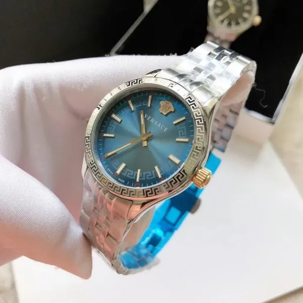 VERSACE  ( ヴェルサーチ)  腕時計 36MM