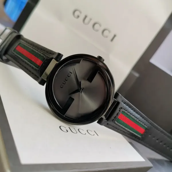 GUCCI( クッチ)  腕時計 42MM