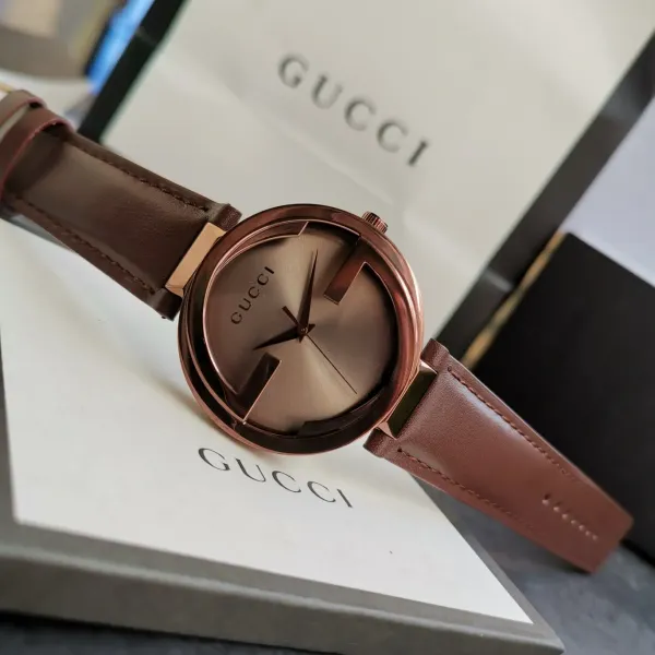 GUCCI( クッチ)  腕時計 42MM