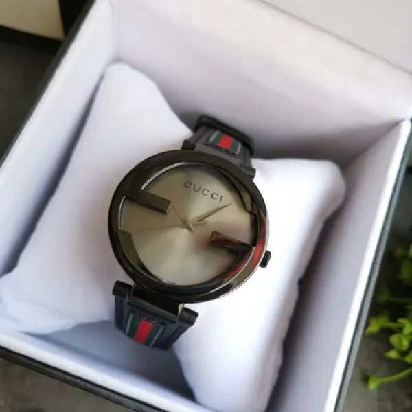 GUCCI( クッチ)  腕時計 42MM