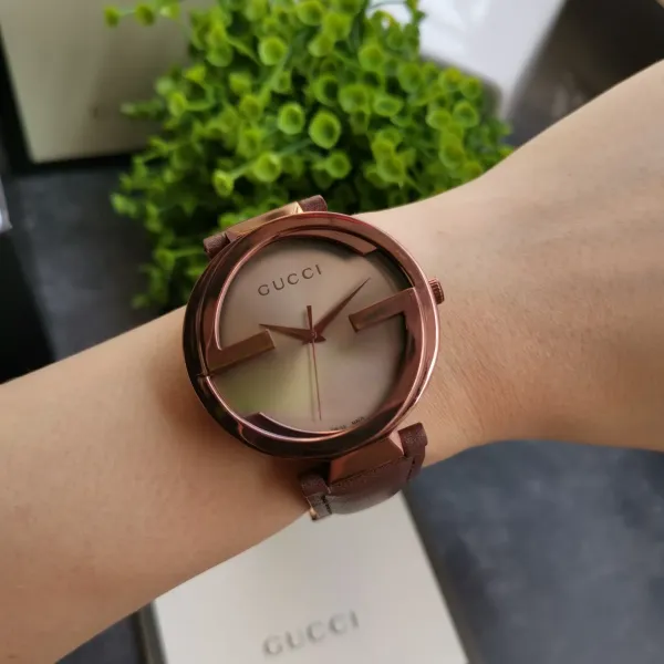 GUCCI( クッチ)  腕時計 42MM