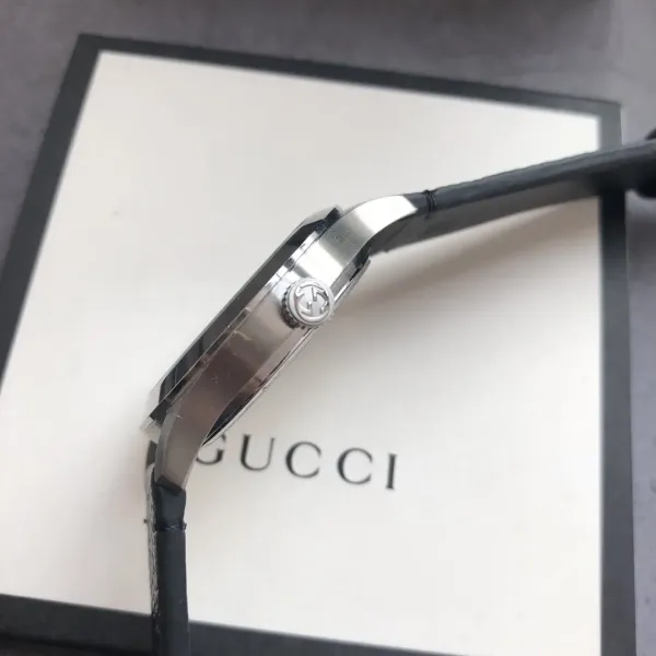 GUCCI( クッチ)  腕時計38*10MM