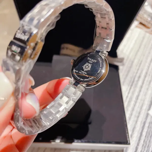 TISSOT(ティソ)  腕時計30MM