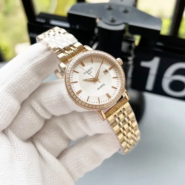 TISSOT(ティソ)  腕時計30*8MM