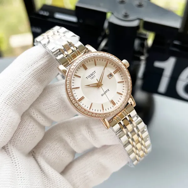 TISSOT(ティソ)  腕時計30*8MM