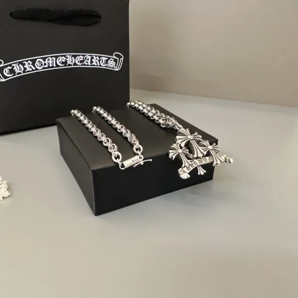 【CHROME HEARTS】ネックレス、新しいネックレス万能シンプルファッションオーナメント 240727