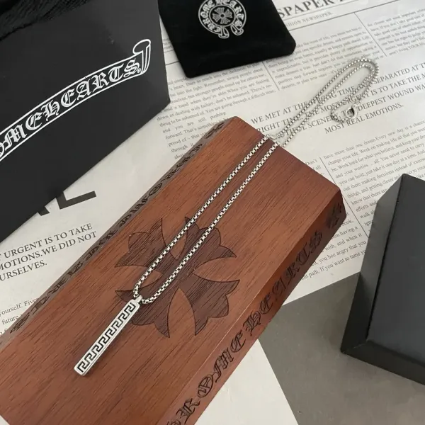 【CHROME HEARTS】ネックレス、新しいネックレス万能シンプルファッションオーナメント 24614 【CHROME HEARTS】ネックレス、新しいネックレス万能シンプルファッションオーナメント 24614