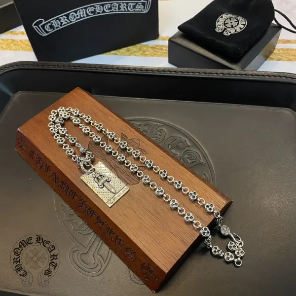 【CHROME HEARTS】ネックレス、新しいネックレス万能シンプルファッションオーナメント 【CHROME HEARTS】ネックレス、新しいネックレス万能シンプルファッションオーナメント