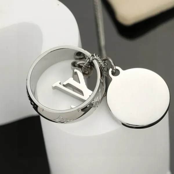LV【LOUIS VUITTON】ネックレス、新しいネックレス万能シンプルファッションオーナメント  250301