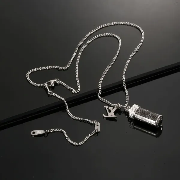 LV【LOUIS VUITTON】ネックレス、新しいネックレス万能シンプルファッションオーナメント 250301 LV【LOUIS VUITTON】ネックレス、新しいネックレス万能シンプルファッションオーナメント 250301