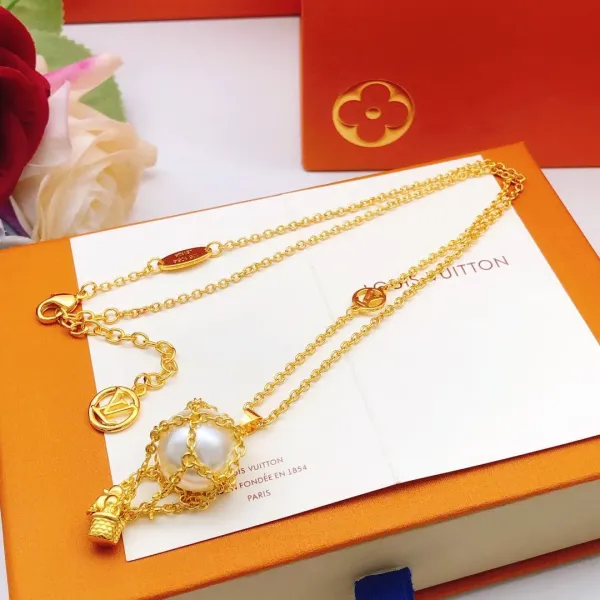 LV【LOUIS VUITTON】ネックレス、新しいネックレス万能シンプルファッションオーナメント 250301 LV【LOUIS VUITTON】ネックレス、新しいネックレス万能シンプルファッションオーナメント 250301
