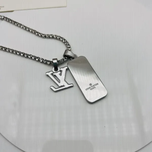 【LOUIS VUITTON】ネックレス、新しいネックレス万能シンプルファッションオーナメント 240728