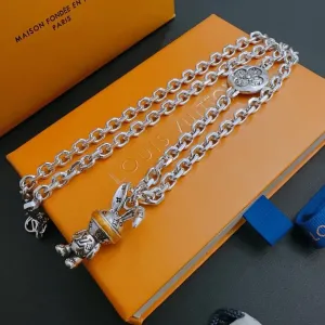 【LOUIS VUITTON】ネックレス、新しいネックレス万能シンプルファッションオーナメント 2472 【LOUIS VUITTON】ネックレス、新しいネックレス万能シンプルファッションオーナメント 2472