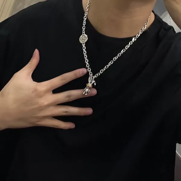 【LOUIS VUITTON】ネックレス、新しいネックレス万能シンプルファッションオーナメント 2472 【LOUIS VUITTON】ネックレス、新しいネックレス万能シンプルファッションオーナメント 2472