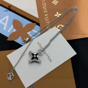 【LOUIS VUITTON】ネックレス、新しいネックレス万能シンプルファッションオーナメント 2472 【LOUIS VUITTON】ネックレス、新しいネックレス万能シンプルファッションオーナメント 2472