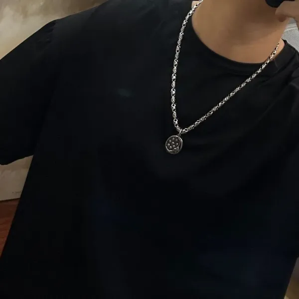 【LOUIS VUITTON】ネックレス、新しいネックレス万能シンプルファッションオーナメント 【LOUIS VUITTON】ネックレス、新しいネックレス万能シンプルファッションオーナメント