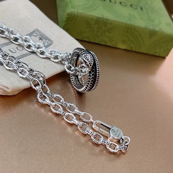 【GUCCI】ネックレス、新しいネックレス万能シンプルファッションオーナメント241015 【GUCCI】ネックレス、新しいネックレス万能シンプルファッションオーナメント241015