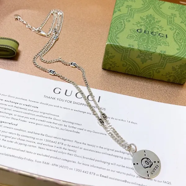 【GUCCI】ネックレス、新しいネックレス万能シンプルファッションオーナメント 【GUCCI】ネックレス、新しいネックレス万能シンプルファッションオーナメント