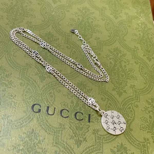 【GUCCI】ネックレス、新しいネックレス万能シンプルファッションオーナメント 【GUCCI】ネックレス、新しいネックレス万能シンプルファッションオーナメント