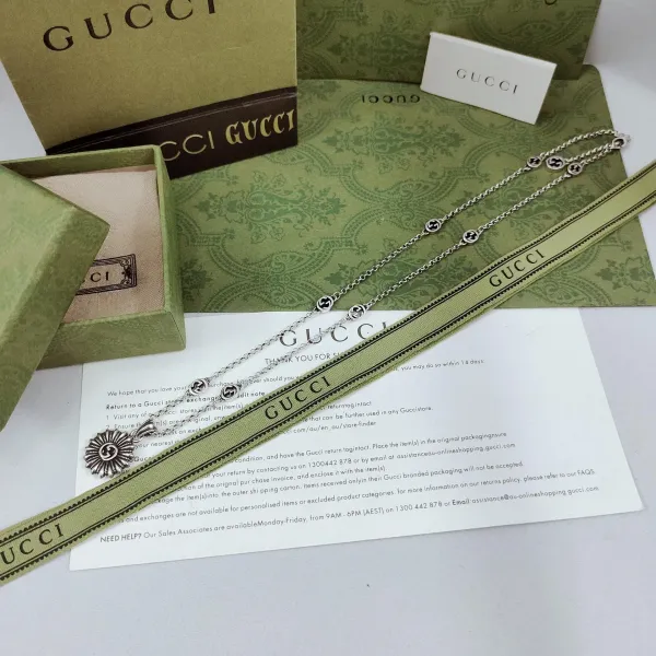 【GUCCI】ネックレス、新しいネックレス万能シンプルファッションオーナメント 【GUCCI】ネックレス、新しいネックレス万能シンプルファッションオーナメント
