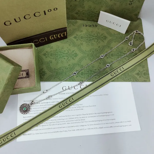 【GUCCI】ネックレス、新しいネックレス万能シンプルファッションオーナメント 【GUCCI】ネックレス、新しいネックレス万能シンプルファッションオーナメント