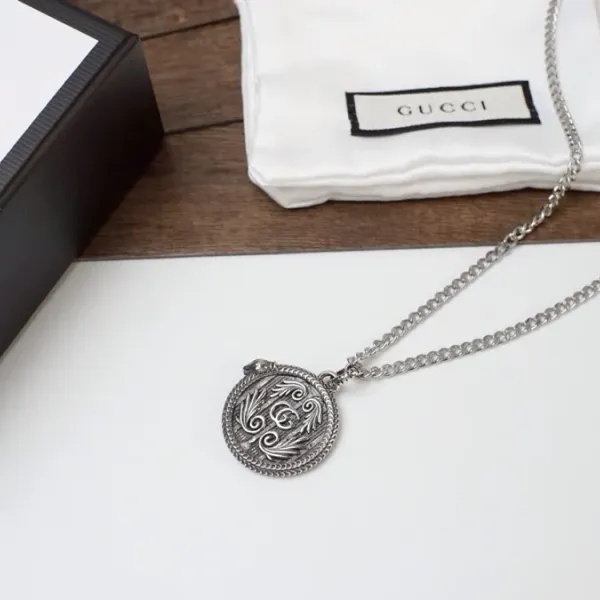 【GUCCI】ネックレス、新しいネックレス万能シンプルファッションオーナメント 【GUCCI】ネックレス、新しいネックレス万能シンプルファッションオーナメント