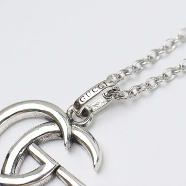 【GUCCI】ネックレス、新しいネックレス万能シンプルファッションオーナメント 【GUCCI】ネックレス、新しいネックレス万能シンプルファッションオーナメント