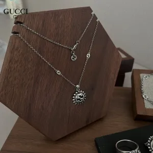 【GUCCI 】ネックレス、新しいネックレス万能シンプルファッションオーナメント 【GUCCI 】ネックレス、新しいネックレス万能シンプルファッションオーナメント