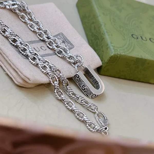 【GUCCI 】ネックレス、新しいネックレス万能シンプルファッションオーナメント