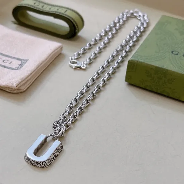 【GUCCI 】ネックレス、新しいネックレス万能シンプルファッションオーナメント