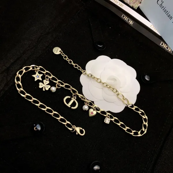 【DIOR】ネックレス、新しいネックレス万能シンプルファッションオーナメント 250301 【DIOR】ネックレス、新しいネックレス万能シンプルファッションオーナメント 250301