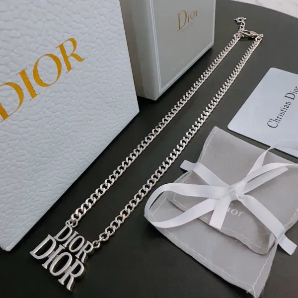 【DIOR】ネックレス、新しいネックレス万能シンプルファッションオーナメント 250301 【DIOR】ネックレス、新しいネックレス万能シンプルファッションオーナメント 250301