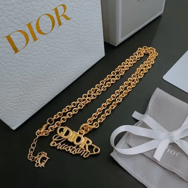 【DIOR】ネックレス、新しいネックレス万能シンプルファッションオーナメント 250301 【DIOR】ネックレス、新しいネックレス万能シンプルファッションオーナメント 250301