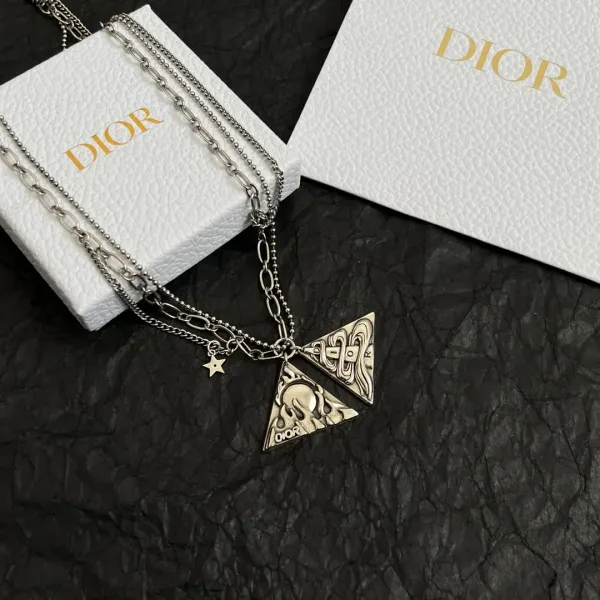 【DIOR】ネックレス、新しいネックレス万能シンプルファッションオーナメント 250301 【DIOR】ネックレス、新しいネックレス万能シンプルファッションオーナメント 250301