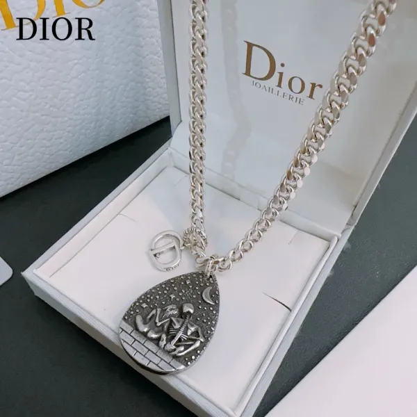 【DIOR】ネックレス、新しいネックレス万能シンプルファッションオーナメント 241015 【DIOR】ネックレス、新しいネックレス万能シンプルファッションオーナメント 241015