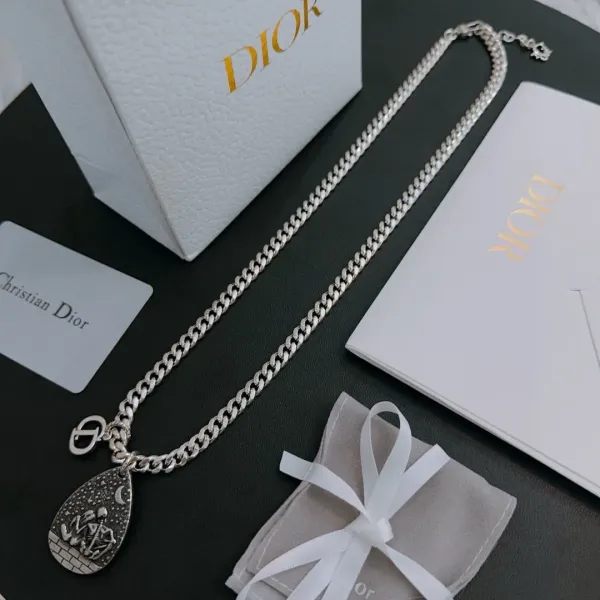 【DIOR】ネックレス、新しいネックレス万能シンプルファッションオーナメント 241015 【DIOR】ネックレス、新しいネックレス万能シンプルファッションオーナメント 241015